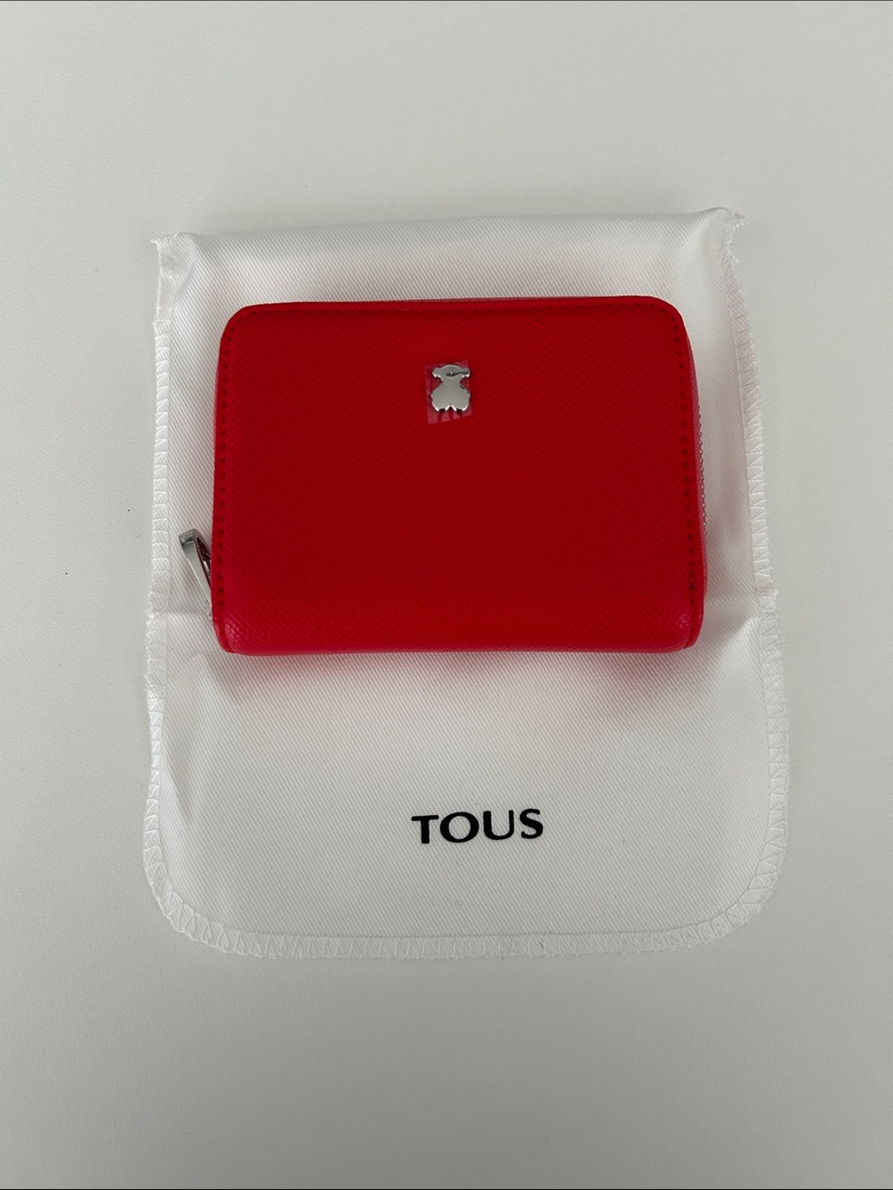 TOUS Red Leather Zip Wallet with Bear Emblem